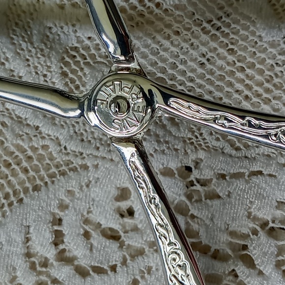 Vintage Silverplate Tongs Ornate Scissor Style Salad Servers - Picture 4 of 9